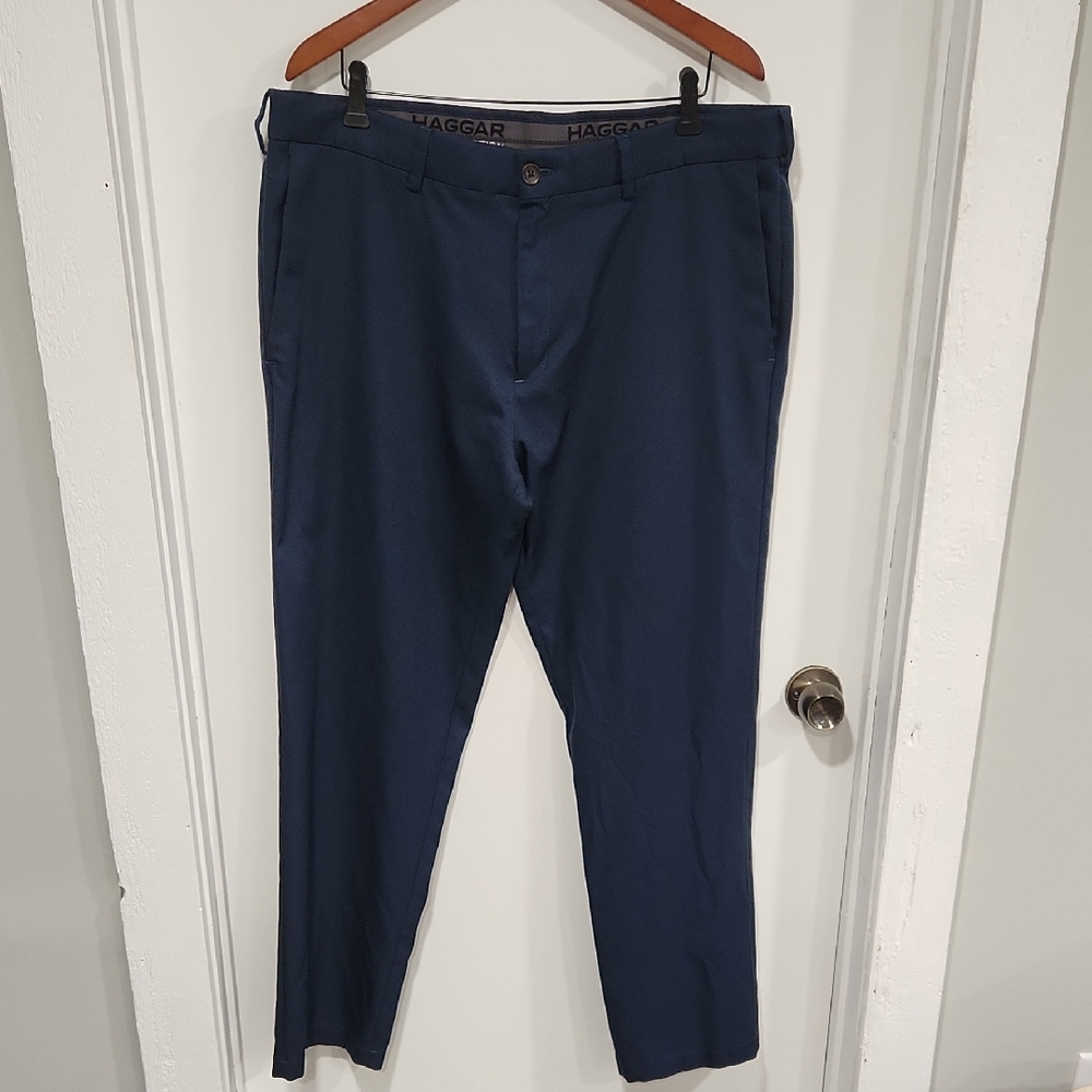 Haggar Blue Golf Dress Pants Flat-Front Design
